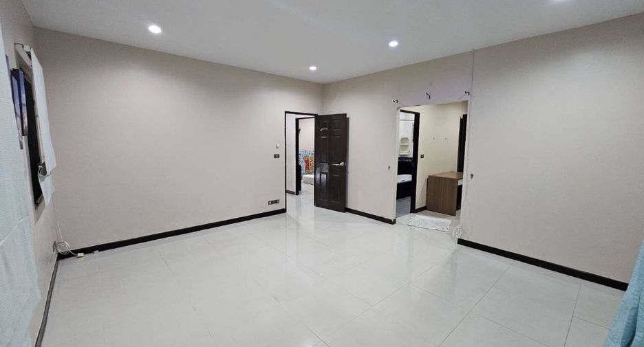 For sale 4 bedrooms house in Bang Bon, Bangkok