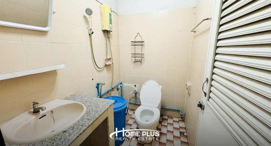 Продажа 3 спальни таунхаус в Лат Пхрао, Бангкок