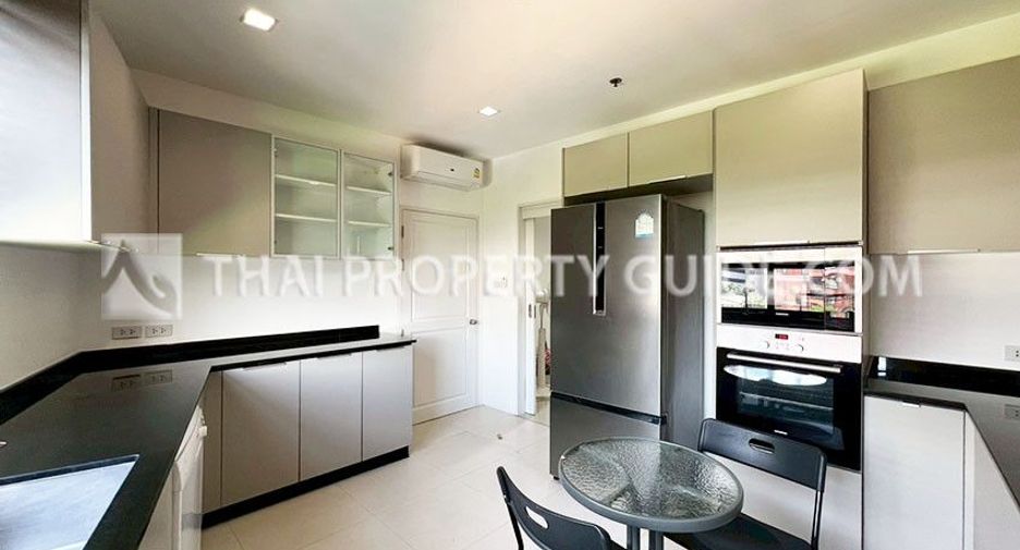 For rent 3 bedrooms condo in Sathon, Bangkok
