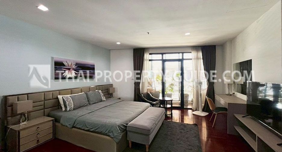 For rent 3 bedrooms condo in Sathon, Bangkok