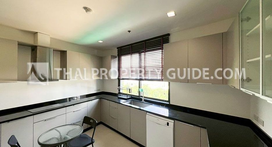 For rent 3 bedrooms condo in Sathon, Bangkok