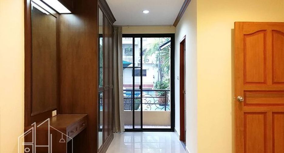 Wohnung zur Miete mit 3 Zimmer in Watthana, Bangkok
