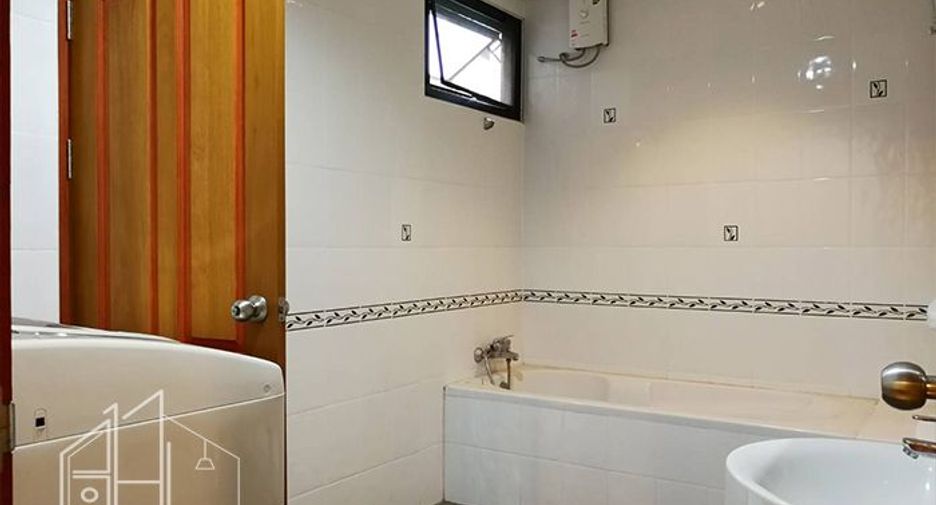 Wohnung zur Miete mit 3 Zimmer in Watthana, Bangkok