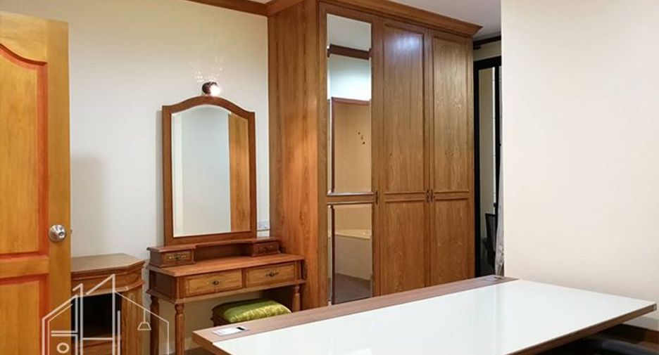 Wohnung zur Miete mit 3 Zimmer in Watthana, Bangkok