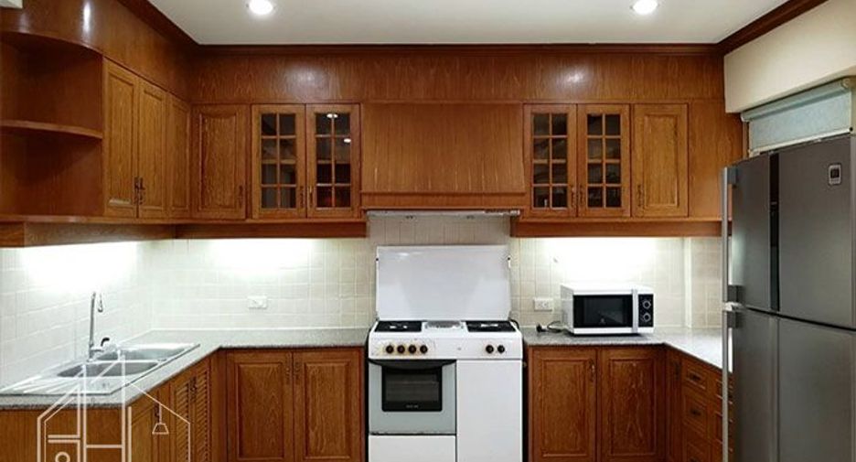 Wohnung zur Miete mit 3 Zimmer in Watthana, Bangkok