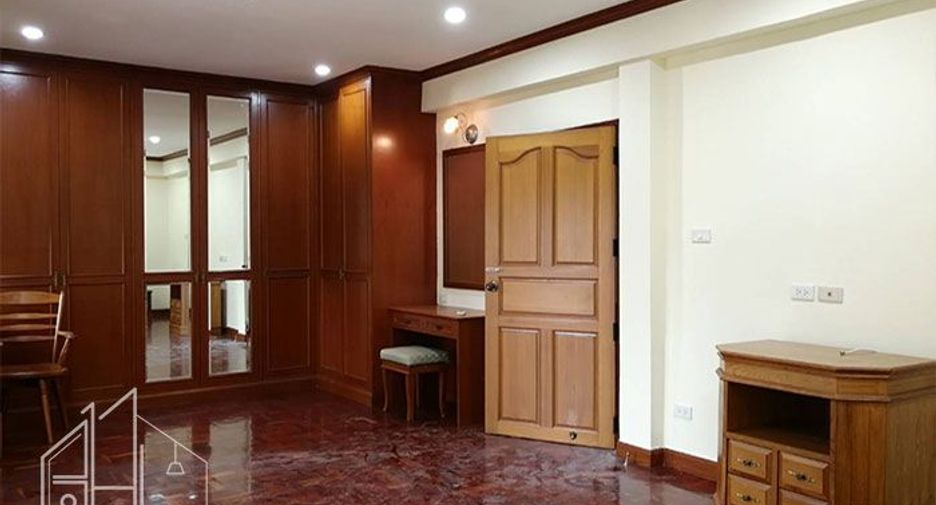 Wohnung zur Miete mit 3 Zimmer in Watthana, Bangkok