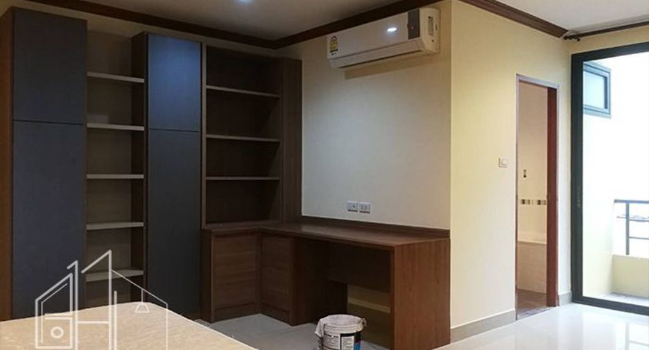 Apartment zur Miete mit 3 Zimmer in Watthana, Bangkok