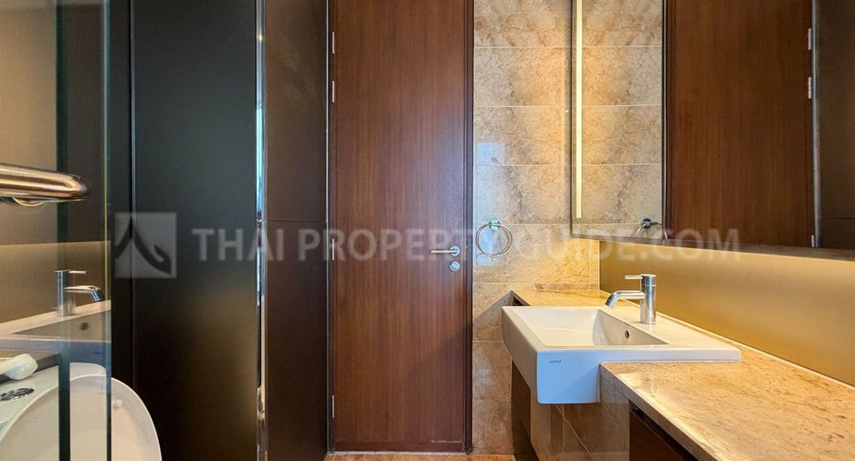 Wohnung zur Miete mit 2 Zimmer in Pathum Wan, Bangkok
