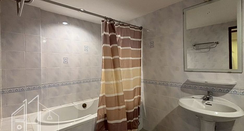 Apartment zur Miete mit 3 Zimmer in Watthana, Bangkok