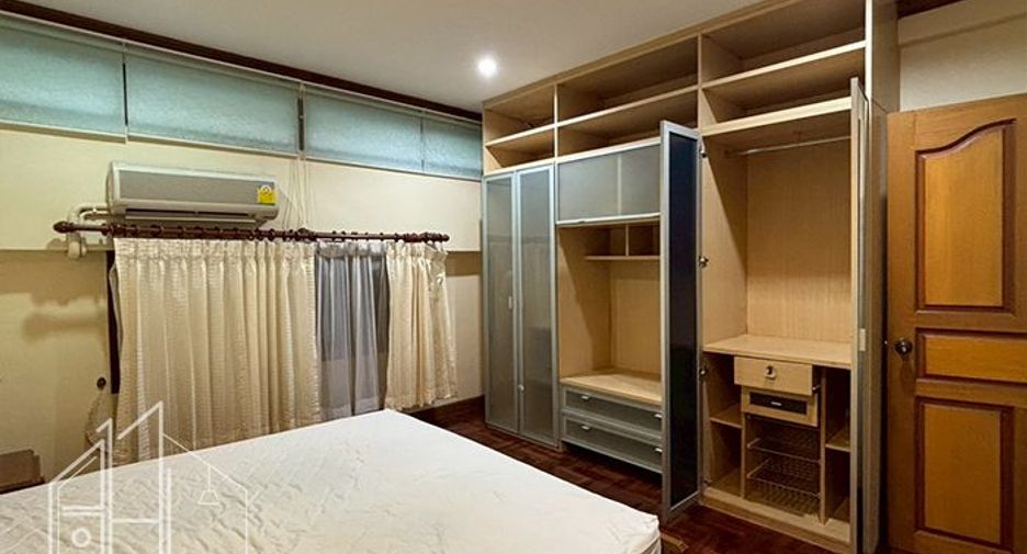Apartment zur Miete mit 3 Zimmer in Watthana, Bangkok