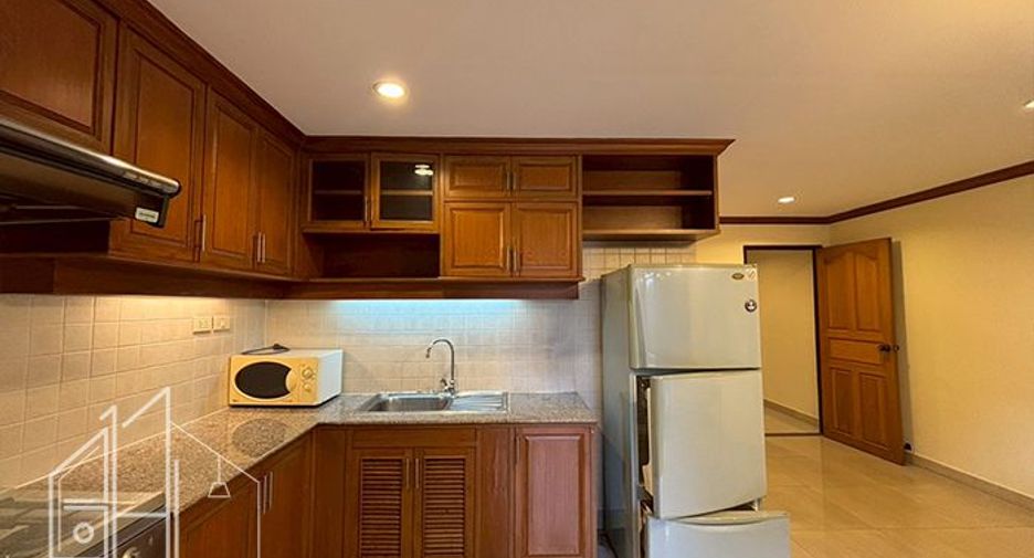 Wohnung zur Miete mit 3 Zimmer in Watthana, Bangkok