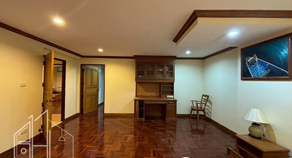 Wohnung zur Miete mit 3 Zimmer in Watthana, Bangkok