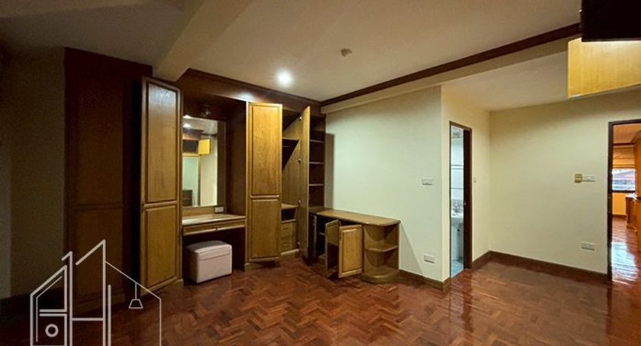 Wohnung zur Miete mit 3 Zimmer in Watthana, Bangkok