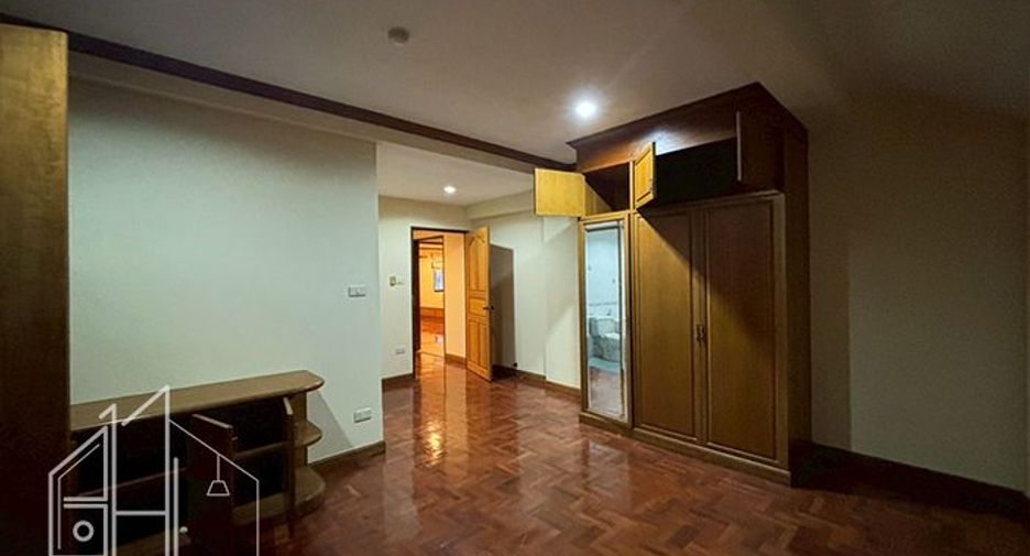 Wohnung zur Miete mit 3 Zimmer in Watthana, Bangkok