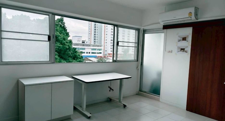 Wohnung zum Kauf mit 1 Zimmer in Bang Kapi, Bangkok