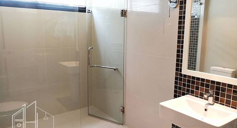Apartment zur Miete mit 3 Zimmer in Watthana, Bangkok