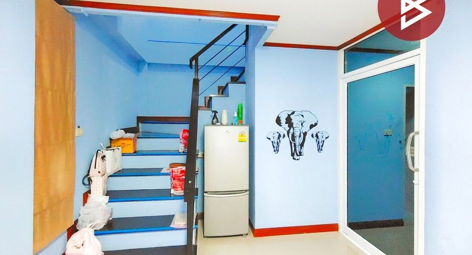 À vendre 4 chambres maison de ville à Mueang Samut Sakhon, Samut Sakhon
