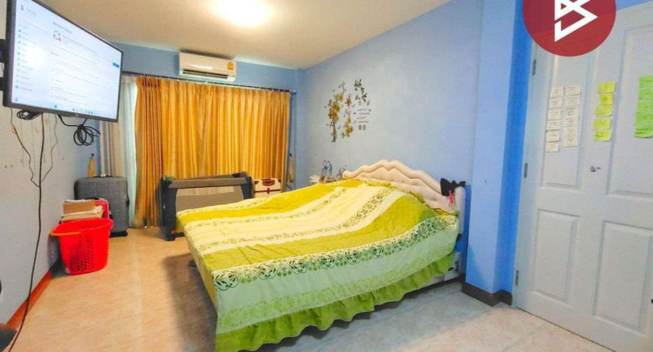 À vendre 4 chambres maison de ville à Mueang Samut Sakhon, Samut Sakhon