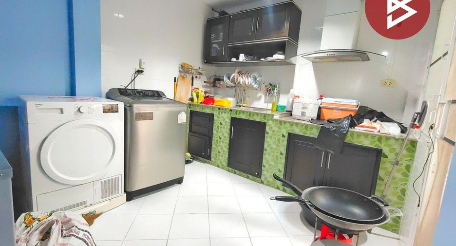 À vendre 4 chambres maison de ville à Mueang Samut Sakhon, Samut Sakhon