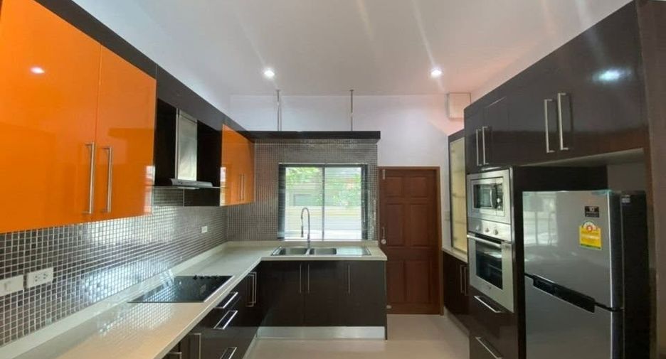 Villa en venta de 3 habitaciones en Huay Yai, Pattaya
