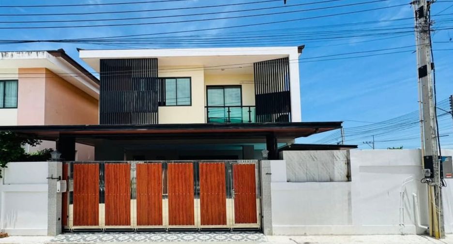For sale 4 bedrooms villa in East Pattaya, Pattaya