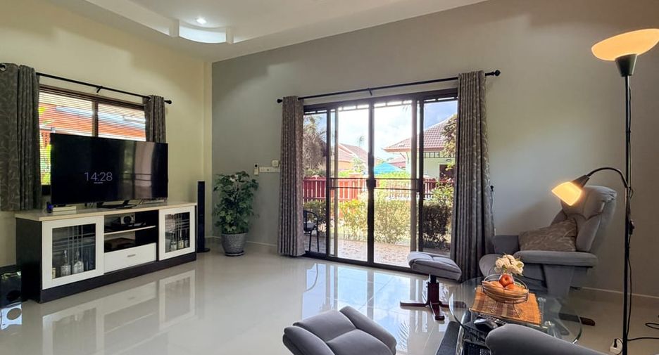 For sale 2 bedrooms house in East Pattaya, Pattaya