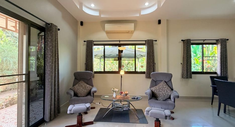 For sale 2 bedrooms house in East Pattaya, Pattaya