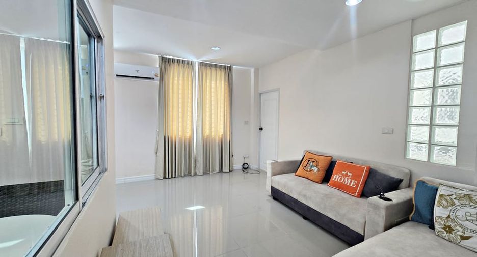 For sale 5 bedrooms villa in East Pattaya, Pattaya