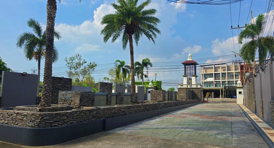 For sale 5 bedrooms villa in East Pattaya, Pattaya