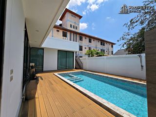 Villa en alquiler de 3 habitaciones en Bang Lamung, Chonburi