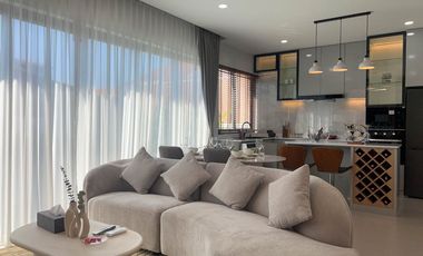 For sale 4 bedrooms villa in East Pattaya, Pattaya
