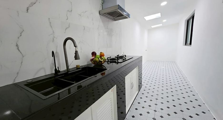 Продажа 3 спальни дом в Восточная Паттайя, Паттайя