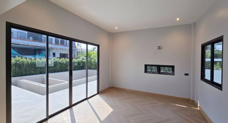 À vendre 4 chambres maison à East Pattaya, Pattaya