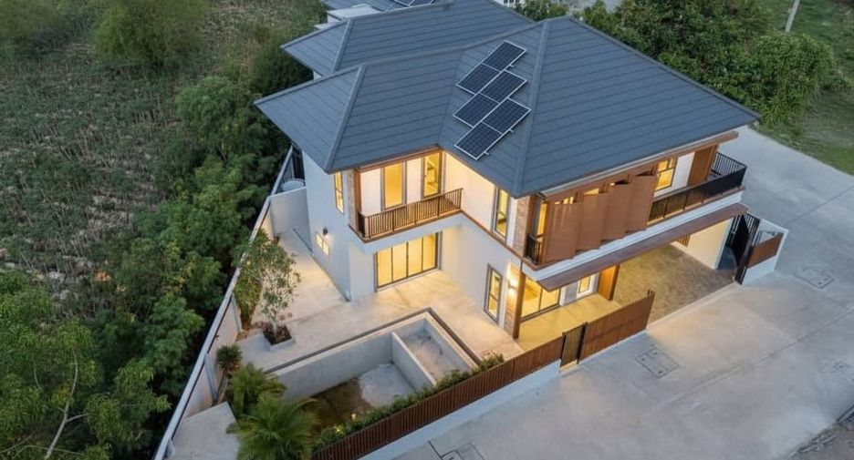 À vendre 4 chambres maison à East Pattaya, Pattaya