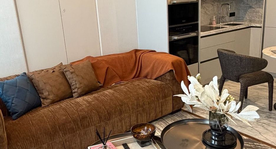 For rent 1 bed condo in Khlong Toei, Bangkok