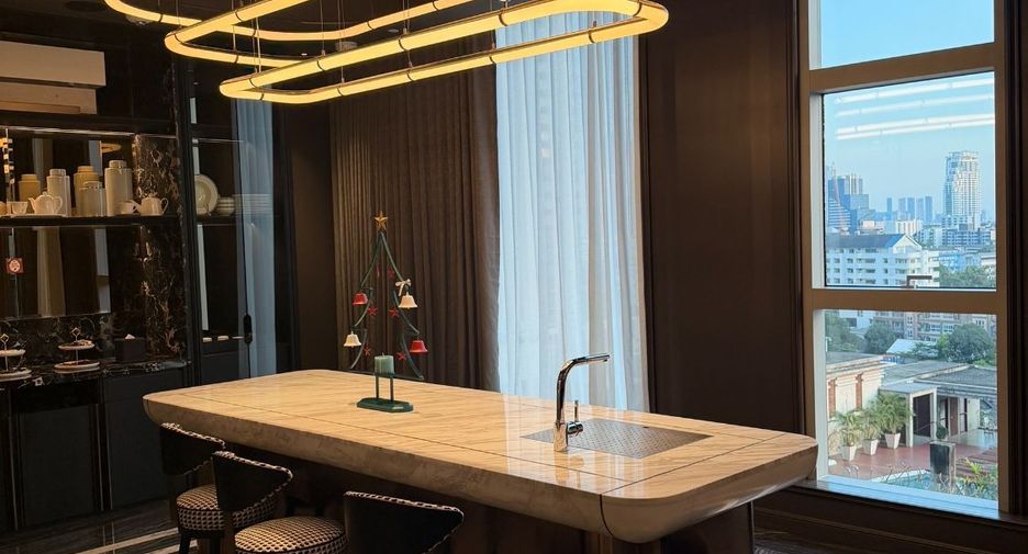 For rent 1 bed condo in Khlong Toei, Bangkok