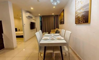 Condo en alquiler y en venta de 2 habitaciones en Pratumnak, Pattaya