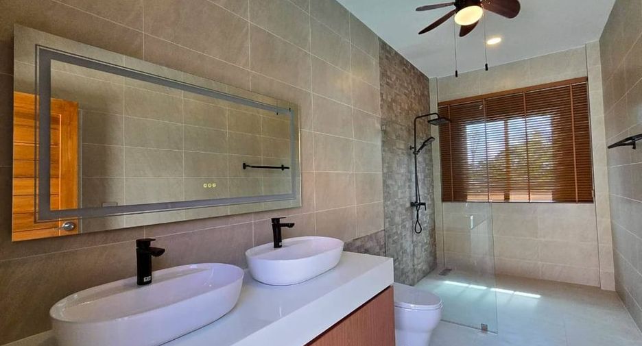 Villa en venta de 3 habitaciones en East Pattaya, Pattaya
