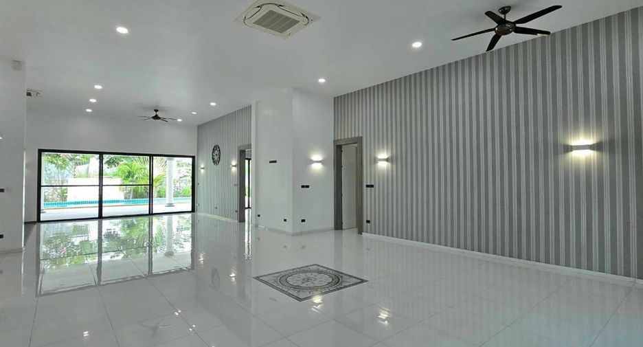 Villa en venta de 3 habitaciones en East Pattaya, Pattaya