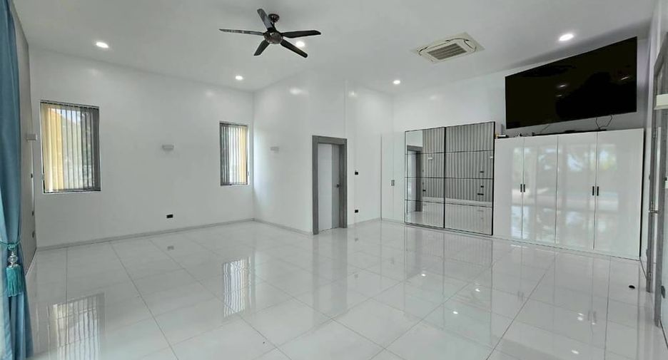 Villa en venta de 3 habitaciones en East Pattaya, Pattaya
