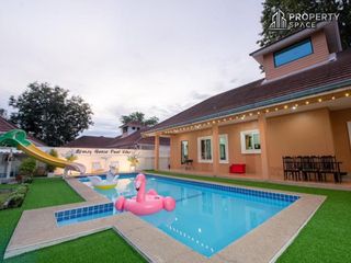 Villa en alquiler de 3 habitaciones en Bang Lamung, Chonburi