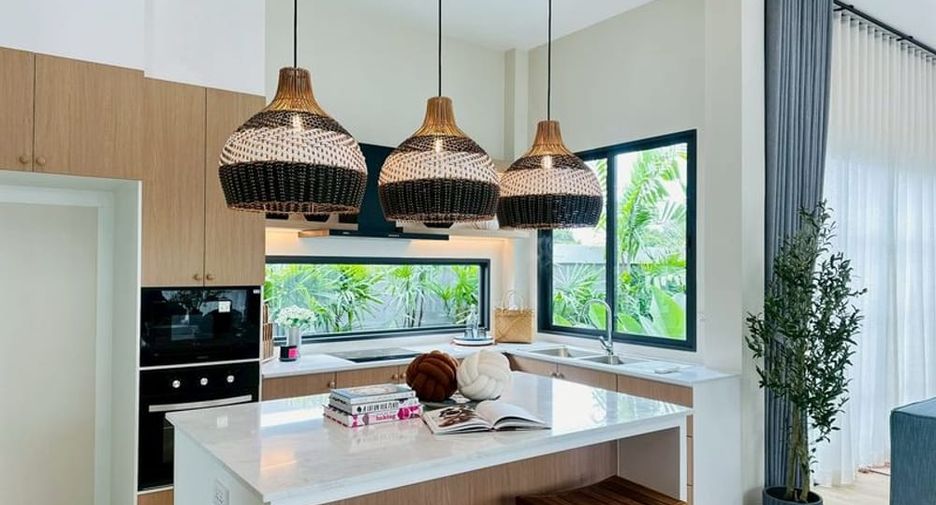For sale 3 bedrooms villa in East Pattaya, Pattaya