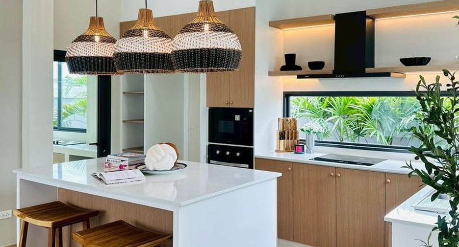 For sale 3 bedrooms villa in East Pattaya, Pattaya