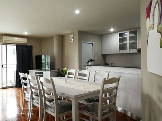 出租 3 卧室 公寓式住宅 在 Watthana, 曼谷