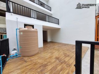出租 和 出售 4 卧室 独立屋 在 Bang Lamung, Chon Buri