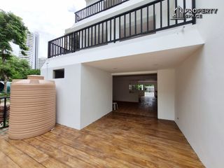 出租 和 出售 4 卧室 独立屋 在 Bang Lamung, Chon Buri