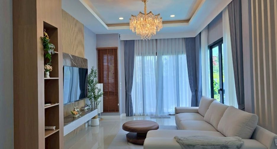 For sale 3 bedrooms villa in Huay Yai, Pattaya
