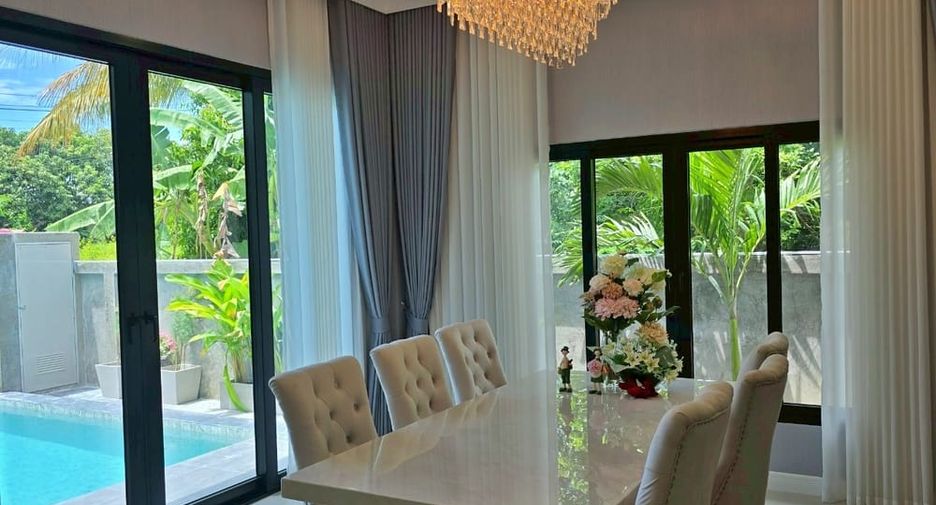For sale 3 bedrooms villa in Huay Yai, Pattaya