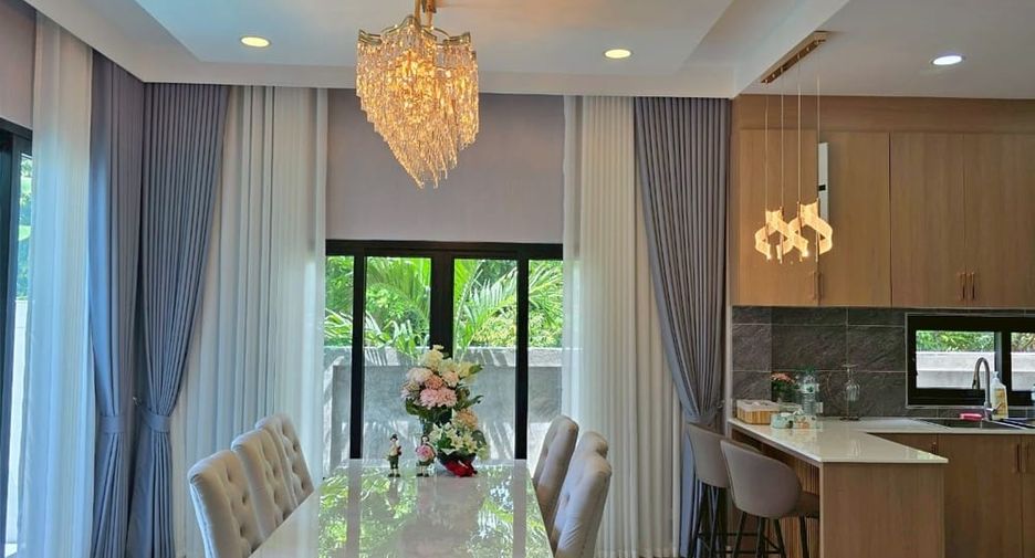 For sale 3 bedrooms villa in Huay Yai, Pattaya