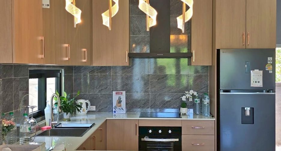 For sale 3 bedrooms villa in Huay Yai, Pattaya